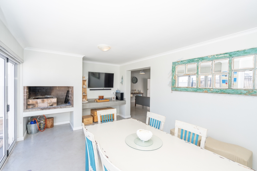 3 Bedroom Property for Sale in Laguna Hills Western Cape